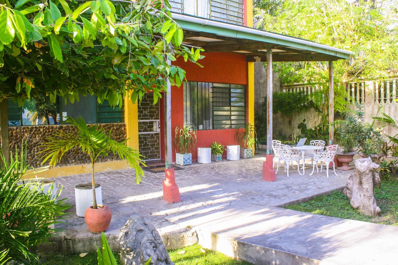 Hotel Maya Corozal Exteriör bild